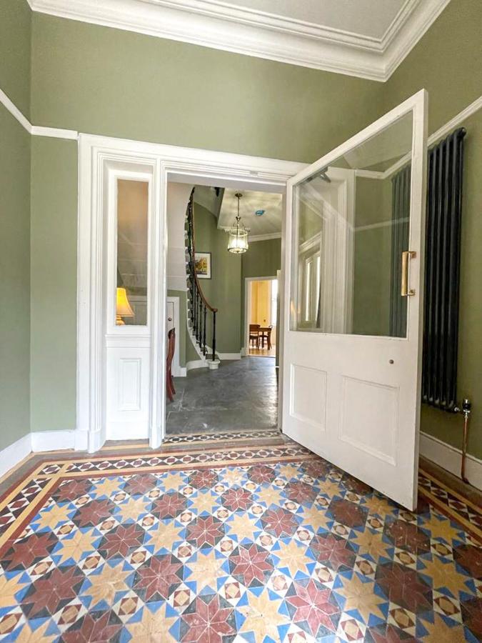 Remarkable 5Br Townhouse With Garden, Sleeps 12 Единбург Екстериор снимка