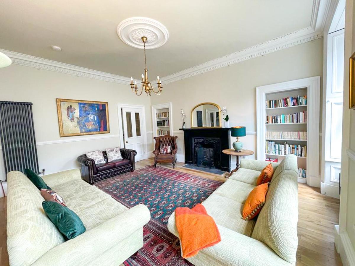 Remarkable 5Br Townhouse With Garden, Sleeps 12 Единбург Екстериор снимка