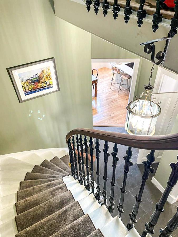 Remarkable 5Br Townhouse With Garden, Sleeps 12 Единбург Екстериор снимка