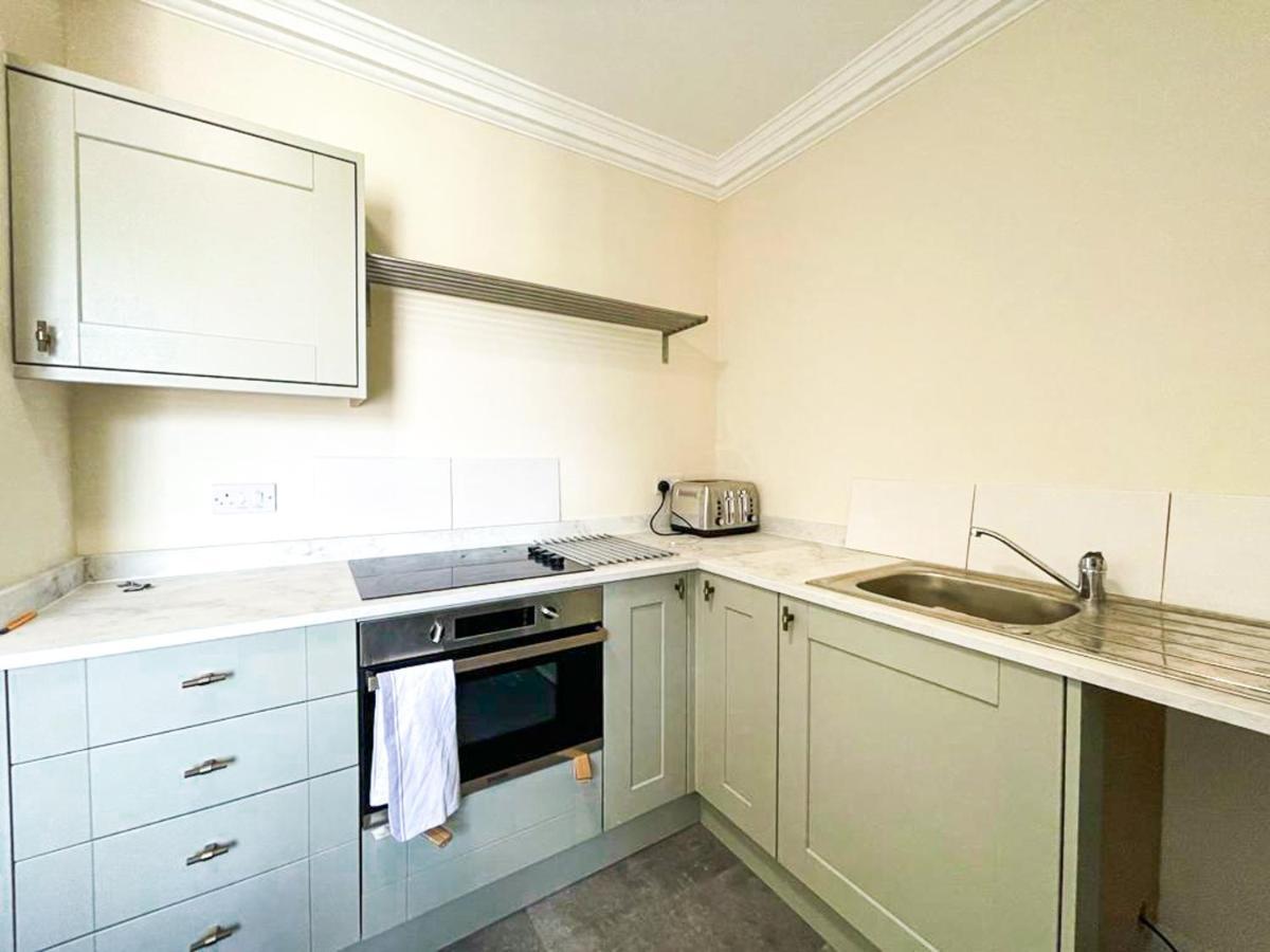 Remarkable 5Br Townhouse With Garden, Sleeps 12 Единбург Екстериор снимка