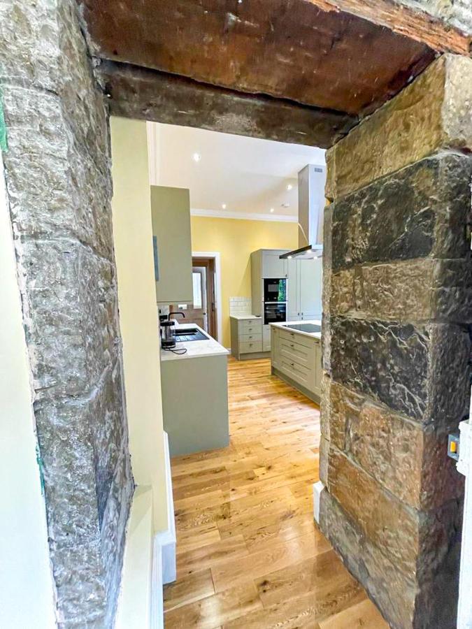 Remarkable 5Br Townhouse With Garden, Sleeps 12 Единбург Екстериор снимка
